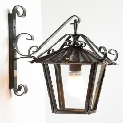 LANTERNA QUADRATA IN FERRO BATTUTO - ART LM 20 CR PED -
