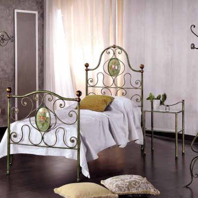 LETTO IN FERRO BATTUTO .- ART 550 S CV -