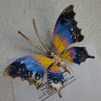 FARFALLA IN FERRO BATTUTO cm 8 x 5 - ART F 104 FR - colore n.13