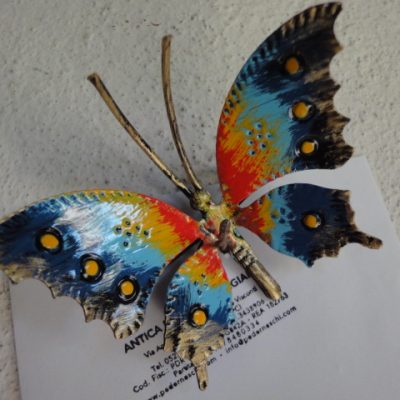 FARFALLA IN FERRO BATTUTO cm 8 x 5 - ART F 104 FR - colore n.22